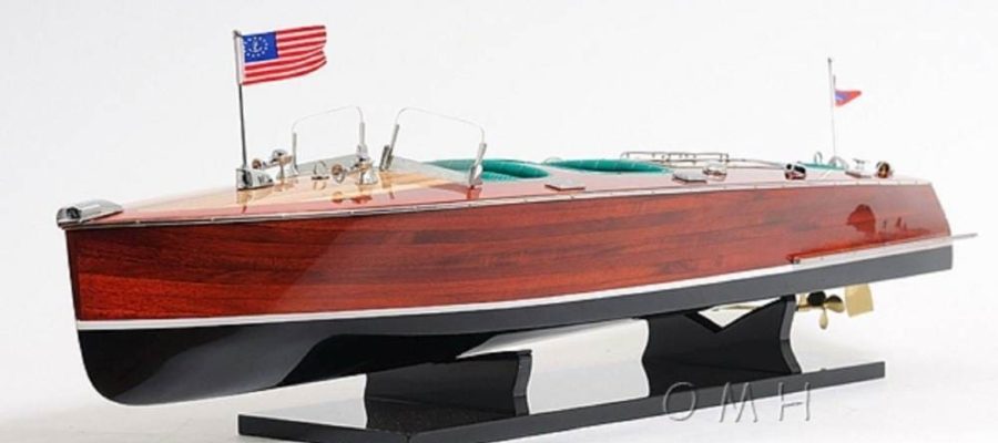 1930-talet Chris Craft Triple Cockpit Runabout träbåtsmodell