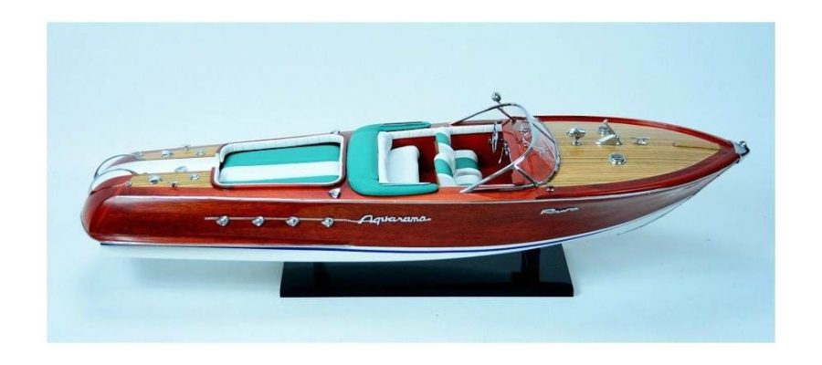 Handbyggd Riva Aquarama RC Ready Classic Speed Boat Modell